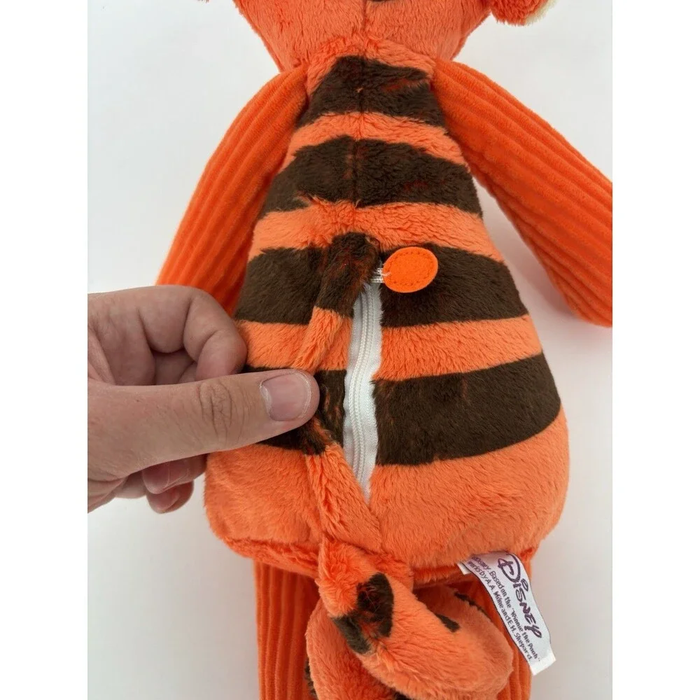 Disney Scentsy Tigger Buddy Plush 15” Winnie the Pooh 2018 w/ Blue Grotto EUC